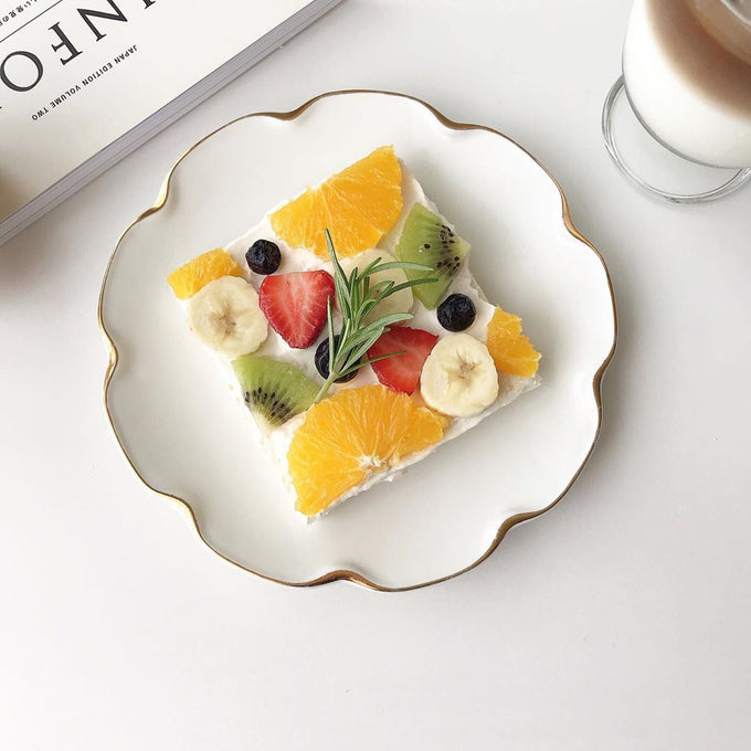 シンプルで使いやすいゴールドリム食器