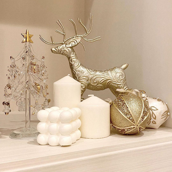 ゴールドでまとめたクリスマスデコレーション