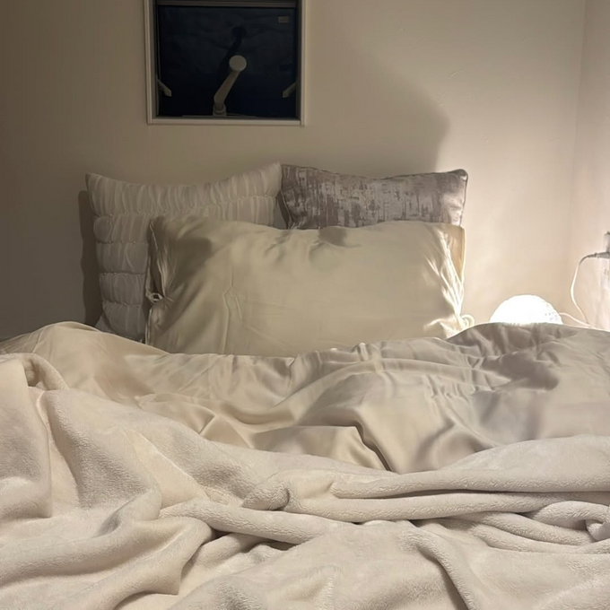 お肌にやさしく、見た目も可愛い。リボン付きCICA加工のベッドリネンで心地よい眠りを