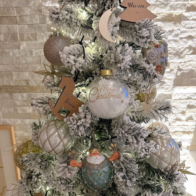 クリスマスツリーを彩るオーナメントで年に一度の特別な日をより華やかに