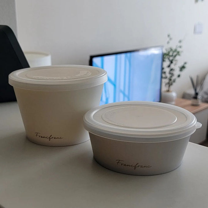 保存容器やランチボックスとしても使えるロゴ入りデリカップ