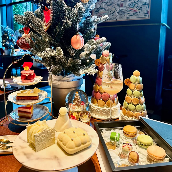 煌めくホリデーシーズンに心躍るクリスマスアフタヌーンティー