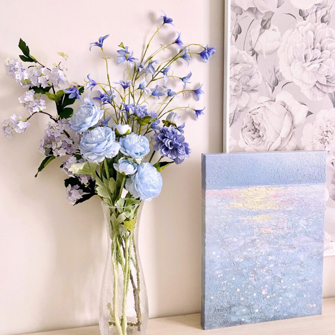 花のある暮らしを、もっと気軽に。生花のような造花で彩る心ときめく空間