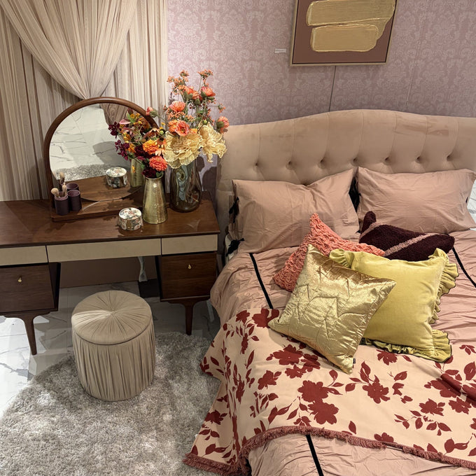 秋の夜長を楽しむコーディネート