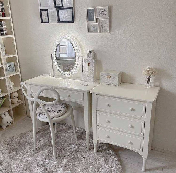 オールホワイトで叶える、理想のドレッサー