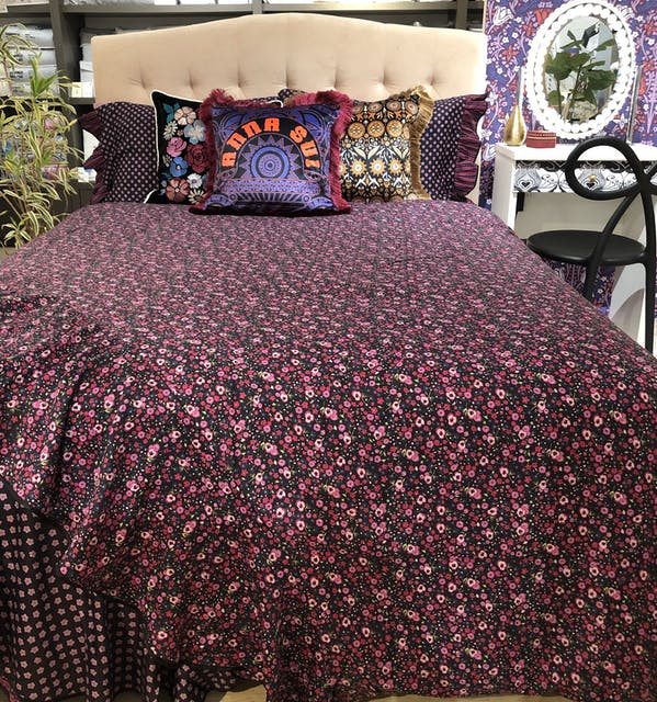 ANNA SUI コラボアイテムでつくるベッドルーム