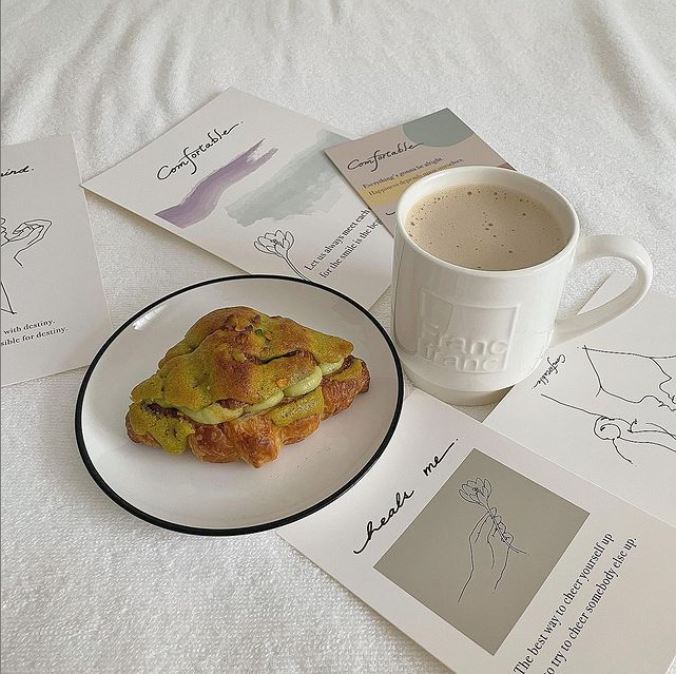 お家カフェのお供に。スイーツにもご飯にも合う、シンプルプレートセット